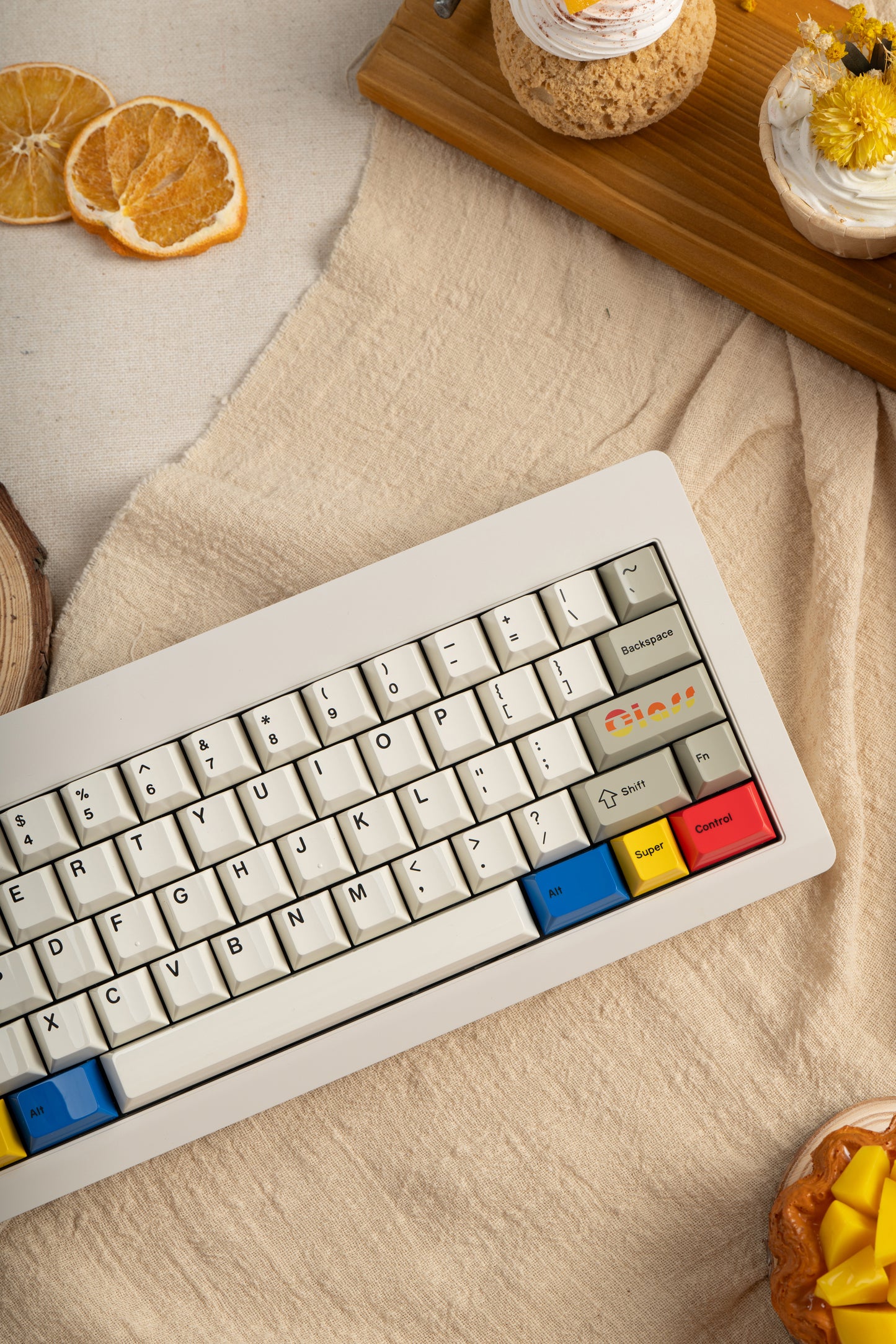Glazed Beige Keycaps + Artisan